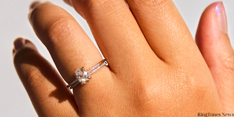 The Timeless Elegance of Simple Engagement Rings: A Symbol of Love and Grace